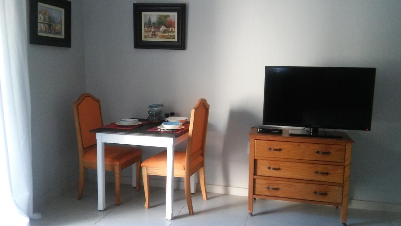 @Home Cottage โจฮันเนสเบิร์ก ภายนอก รูปภาพ